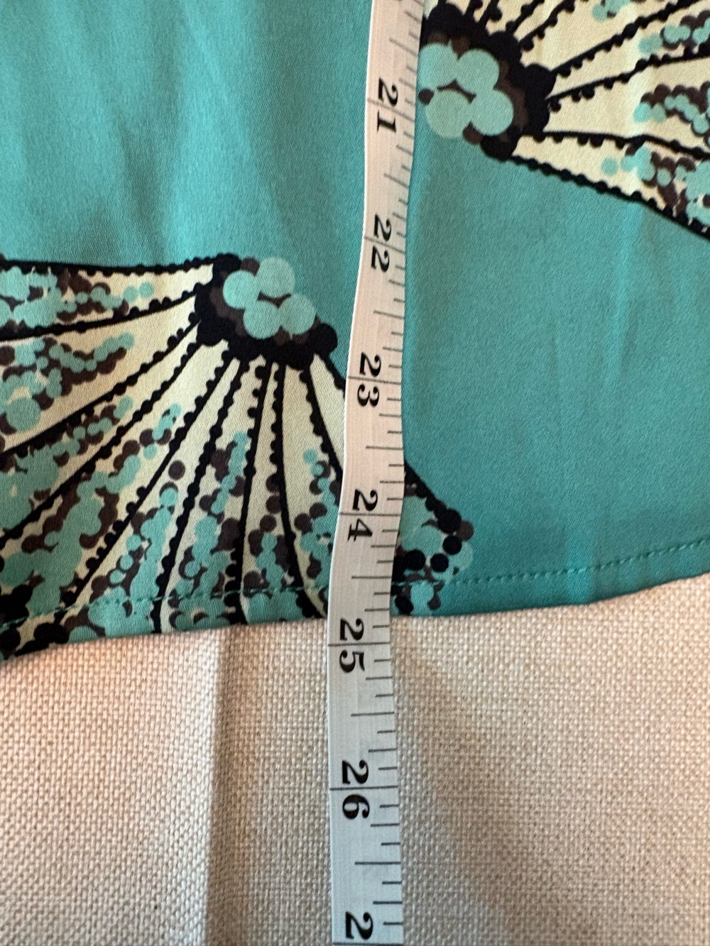 Tucker Teal Shell-Print V-Neck Long-Sleeve Blouse - Picture 6 of 10